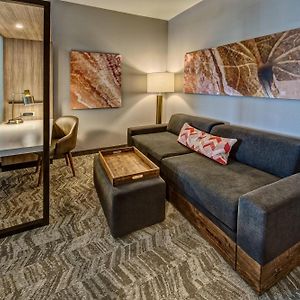 King Suite Mobility or hearing accessible